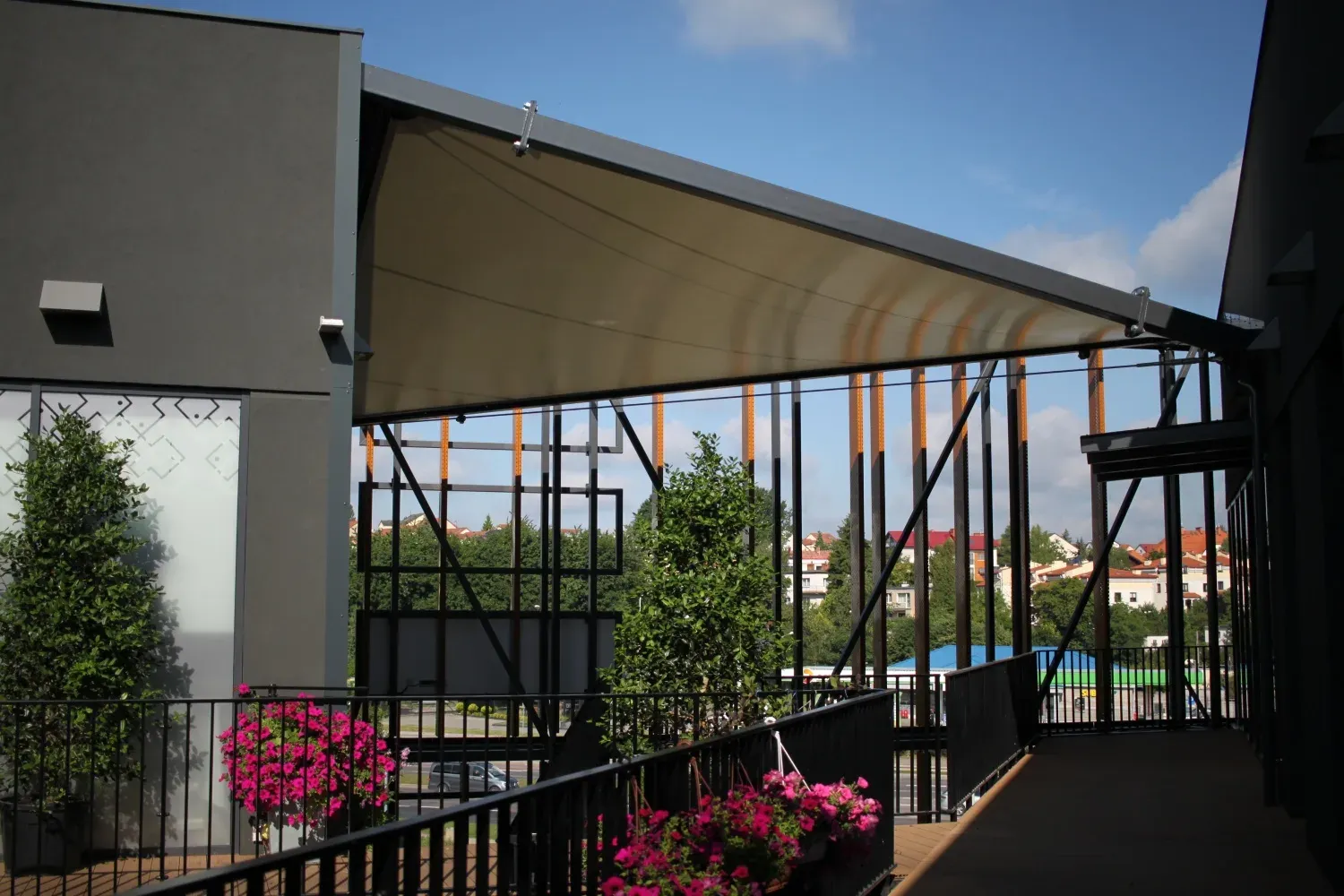 CH PARKOVA – zadaszenie membranowe klatki schodowej — PVC — Gdynia, Polska