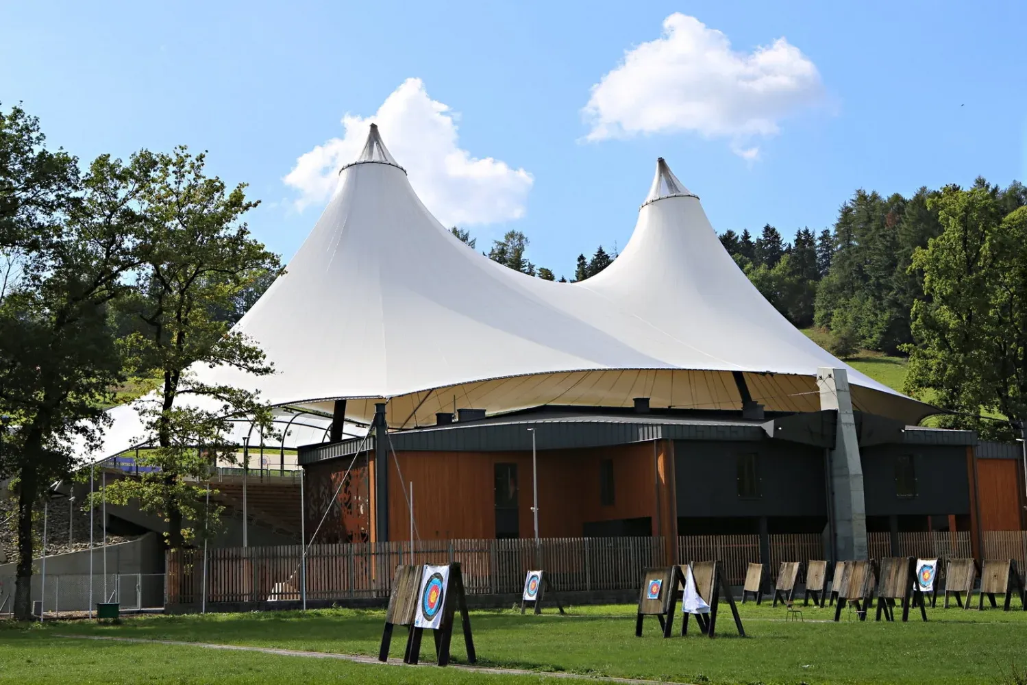 Amfiteatr pod Grojcem – Żywiec — PVC — Żywiec, Polska