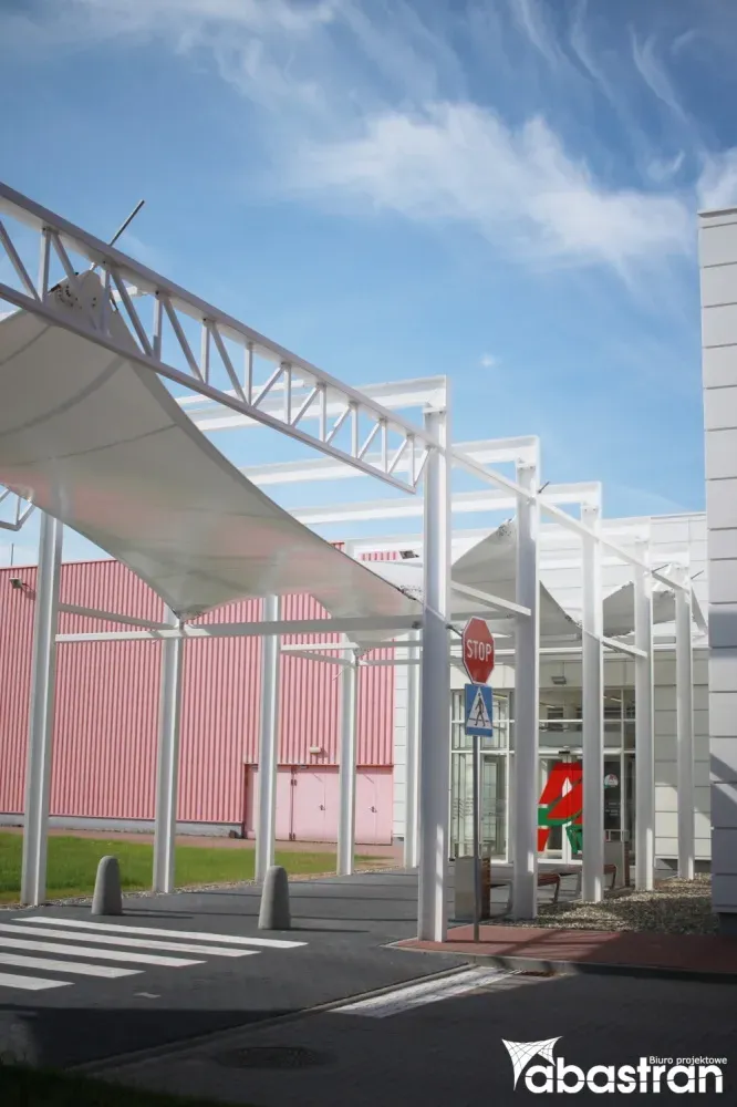 Zadaszony łącznik CH AUCHAN — PVC — Gliwice, Polska