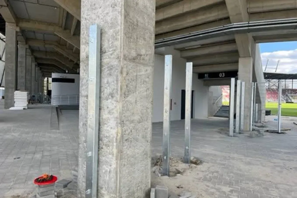 Monitoring konstrukcji zadaszenia stadionu w Sosnowcu — 3