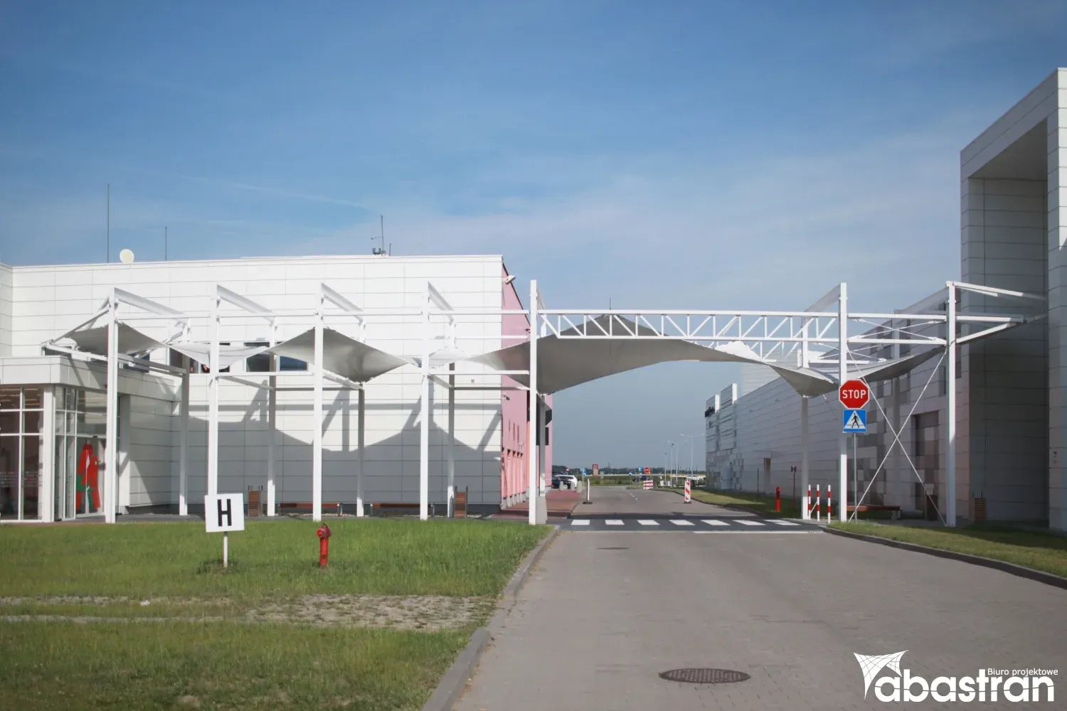 Zadaszony łącznik CH AUCHAN — 3