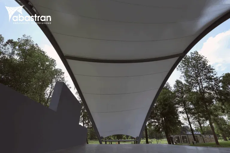 Projekt oraz budowa zadaszonej sceny plenerowej w Inowłodzu — 3