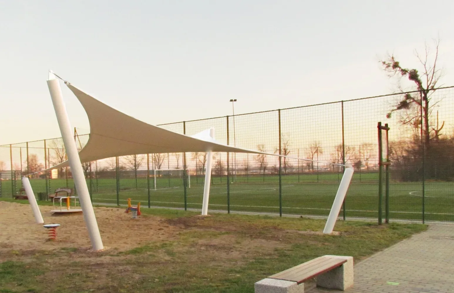 Zadaszenie placu zabaw w Lublińcu „Phylium" — 4