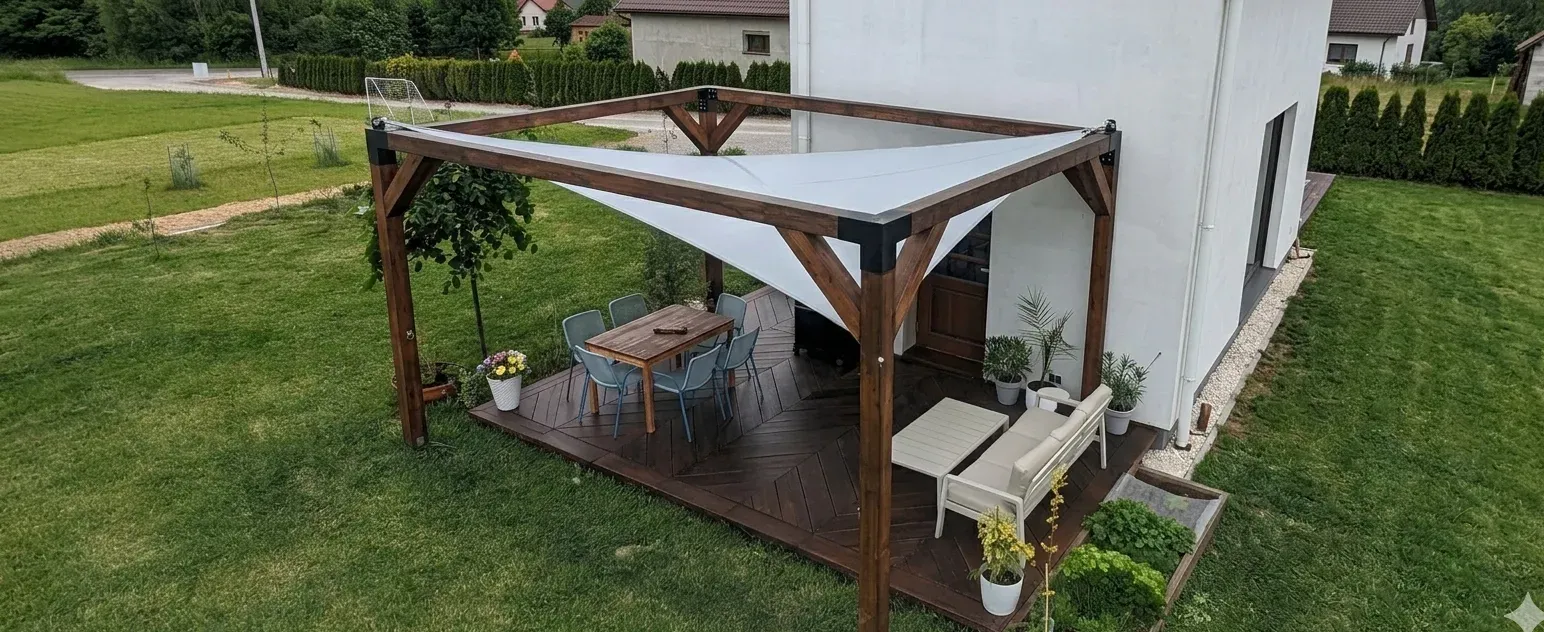 Membranowe zadaszenie tarasu restauracji